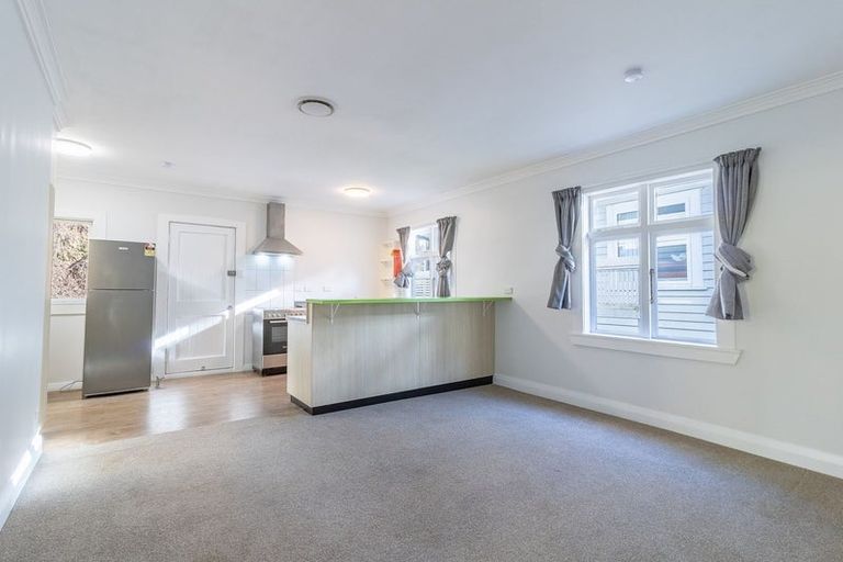 Photo of property in 24 Adams Terrace, Aro Valley, Wellington, 6021