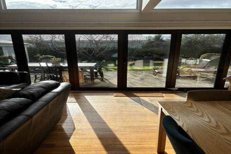 Photo of property in 21 Truro Street, Sumner, Christchurch, 8081