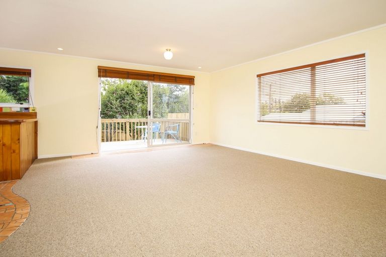 Photo of property in 1/47 Moire Road, Massey, Auckland, 0614