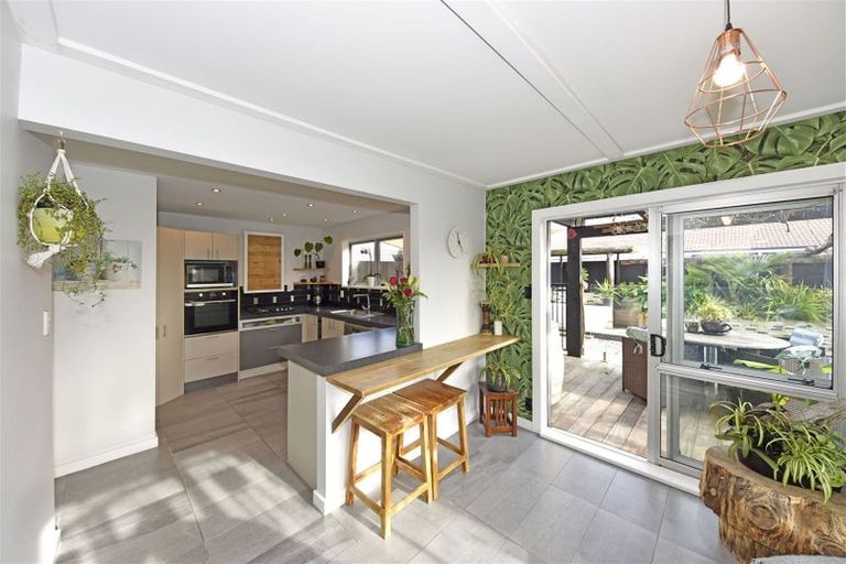 Photo of property in 2/16 Steadman Road, Broomfield, Christchurch, 8042