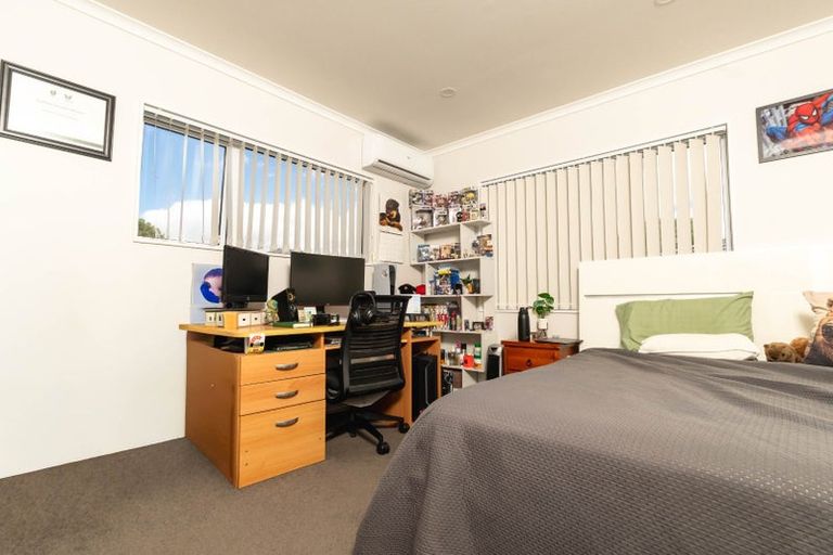 Photo of property in 6 Orona Way, Papatoetoe, Auckland, 2025