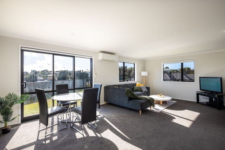 Photo of property in 43 Magnolia Drive, Westown, New Plymouth, 4310