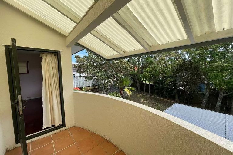 Photo of property in 17 Annalong Road, Dannemora, Auckland, 2016