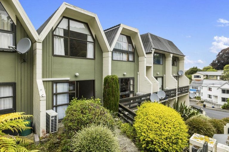 Photo of property in 93 Queen Street, North Dunedin, Dunedin, 9016