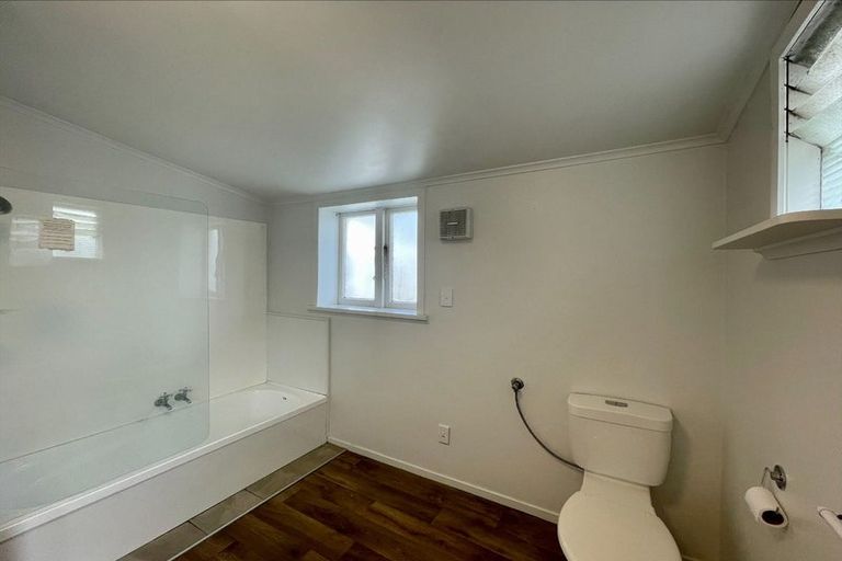 Photo of property in 5 Barrack Street, Whanganui, 4500