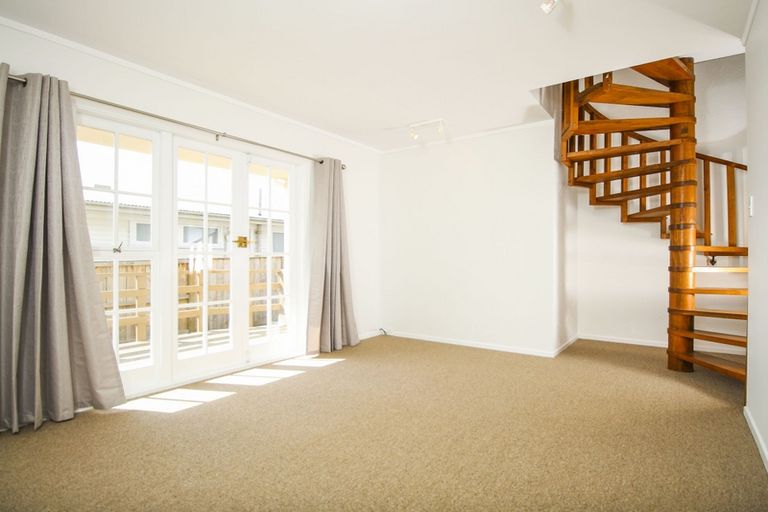 Photo of property in 1/47 Moire Road, Massey, Auckland, 0614