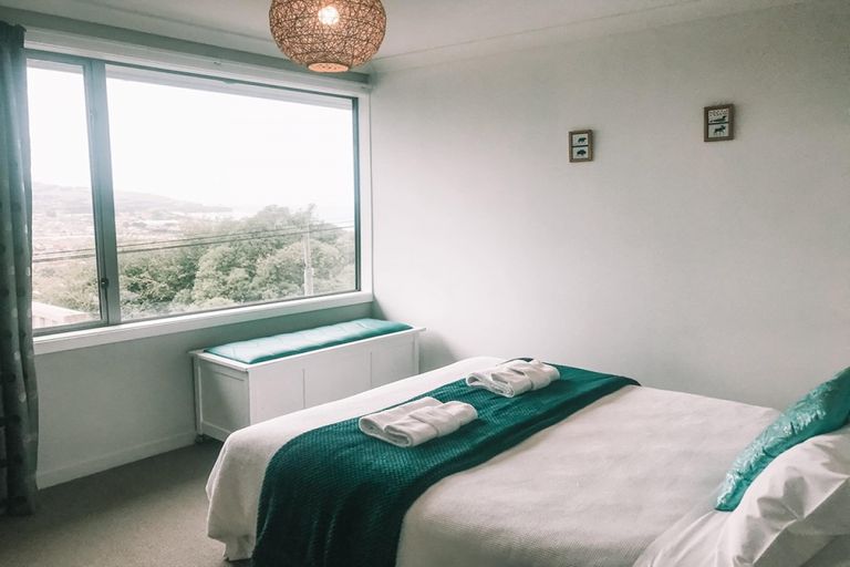 Photo of property in 32 Ravenswood Road, Saint Clair, Dunedin, 9012