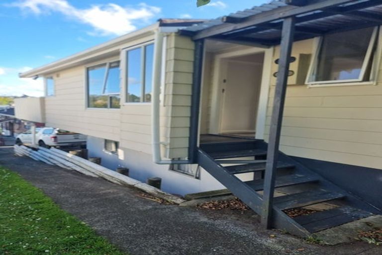 Photo of property in 1/19a Ribblesdale Road, Henderson, Auckland, 0612