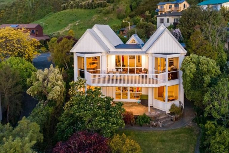 Photo of property in 1 Ruffell Place, Atawhai, Nelson, 7010