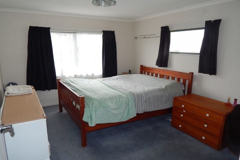 Photo of property in 29 Russell Street, Westport, 7825