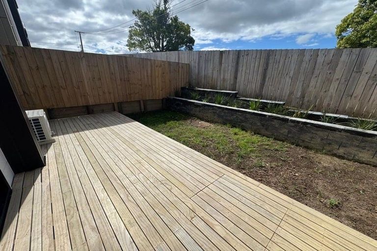 Photo of property in 10 Peara Place, Henderson, Auckland, 0610