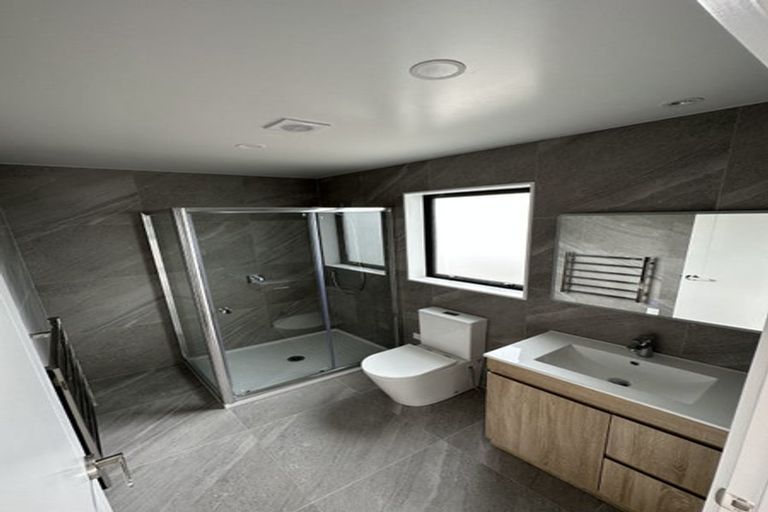 Photo of property in 26 Pohewa Road, Silverdale, 0932