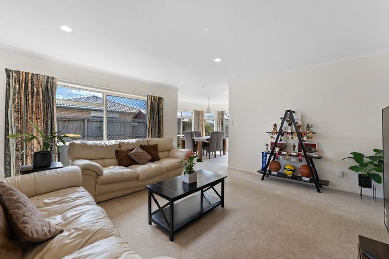 Photo of property in 1/64 Riverside Road, Orewa, 0931
