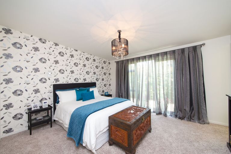 Photo of property in 16 Grand Oaks Drive, Awapuni, Palmerston North, 4412