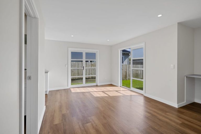 Photo of property in 16 Maire Street, Inglewood, 4330
