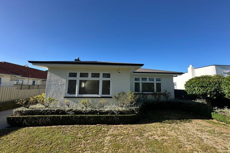 Photo of property in 19 Guy Avenue, Takaro, Palmerston North, 4410