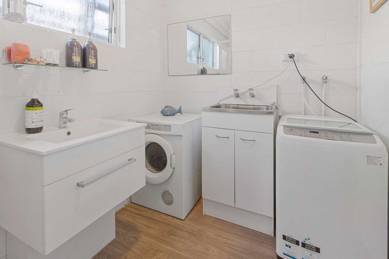 Photo of property in 62 Simpson Road, Papamoa Beach, Papamoa, 3118