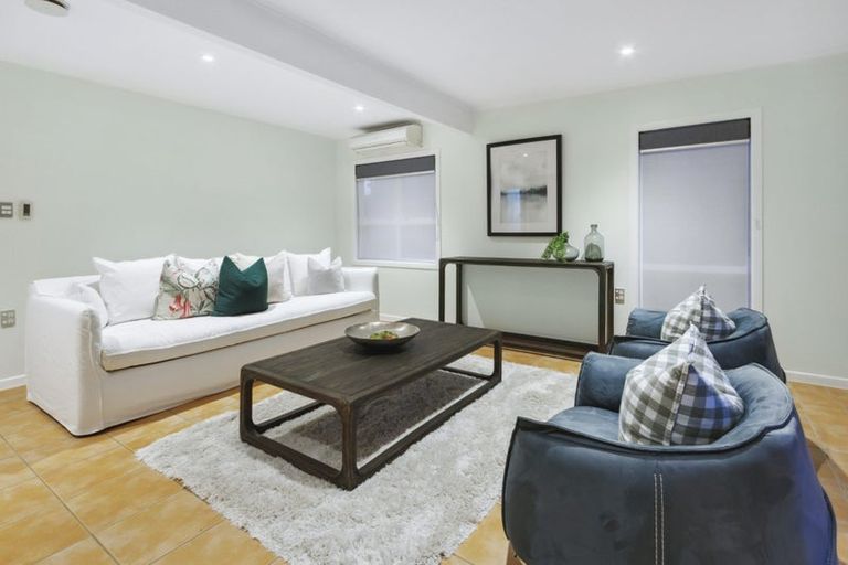 Photo of property in 2/17 Belmont Terrace, Milford, Auckland, 0620