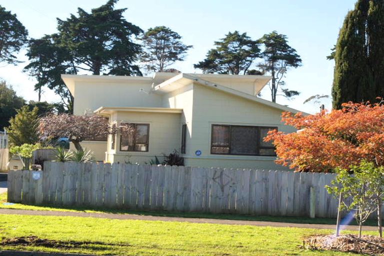 Photo of property in 52 Rosella Road, Mangere East, Auckland, 2024