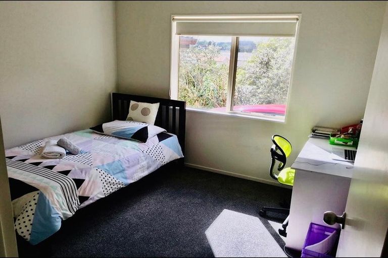 Photo of property in 31 Tiri Tiri Road, Birkdale, Auckland, 0626