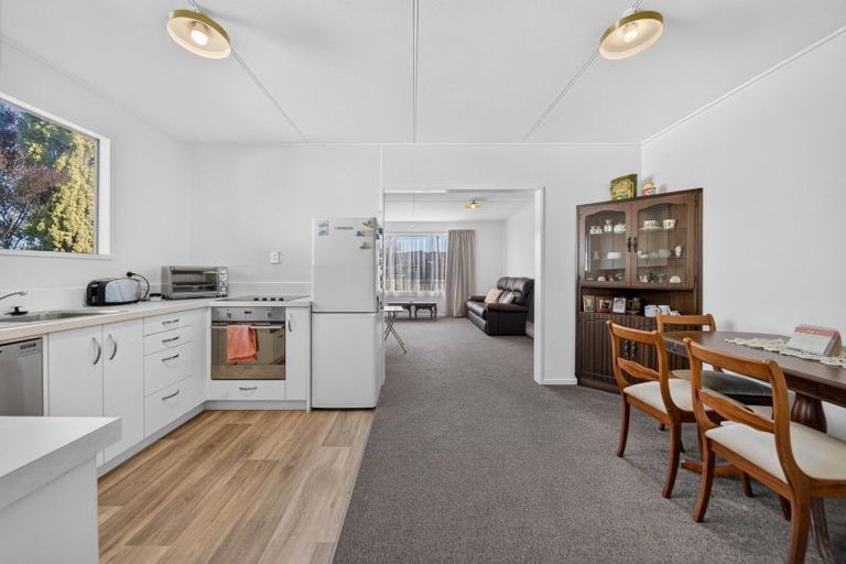 Photo of property in 1 Taverner Street, Carterton, 5713