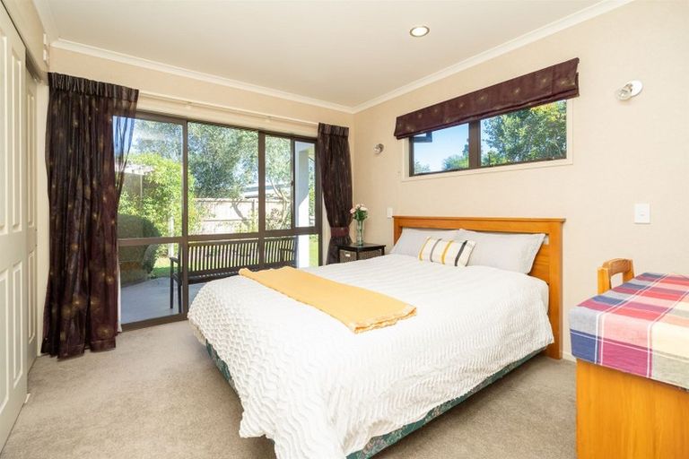 Photo of property in 34 Winslow Court, Huntington, Hamilton, 3210