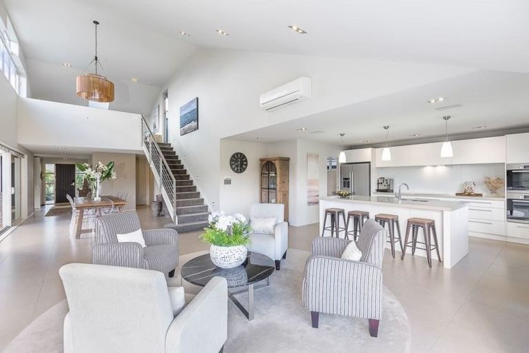 Photo of property in 36 Taumata Road, Omaha, Warkworth, 0986