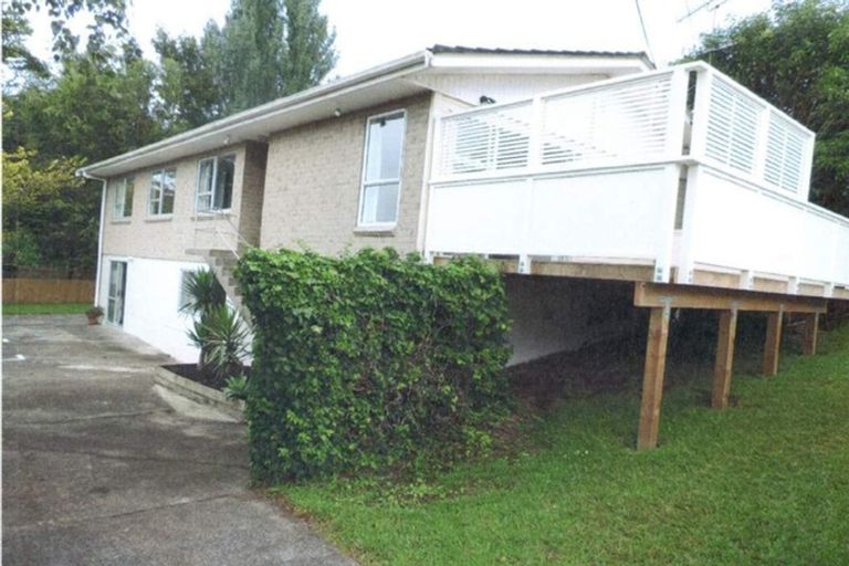 Photo of property in 73 Pine Avenue, Henderson, Auckland, 0612