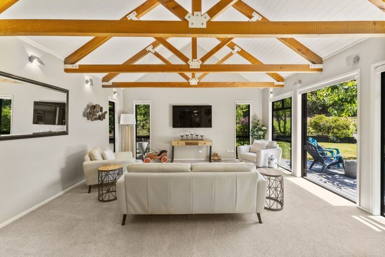 Photo of property in 208 Mapara Road, Acacia Bay, Taupo, 3385