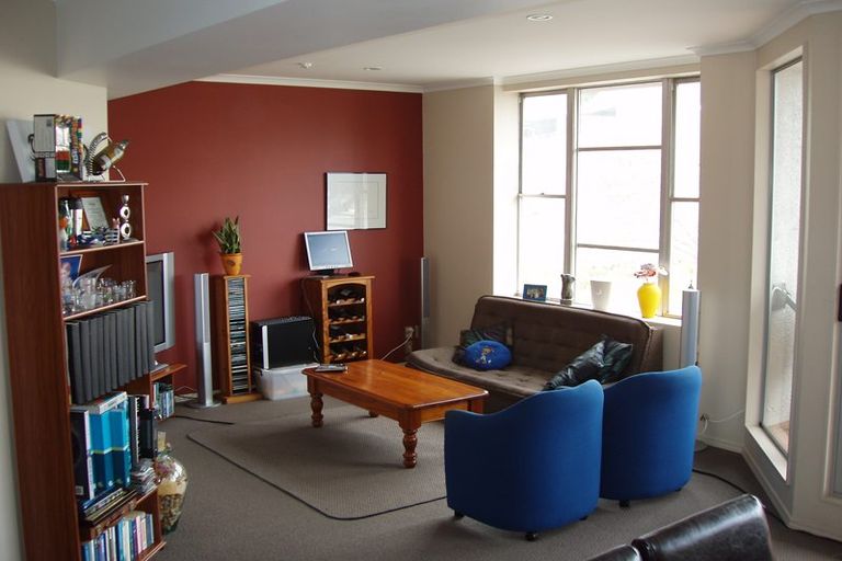 Photo of property in Construction House, 53/80 Kent Terrace, Mount Victoria, Wellington, 6011