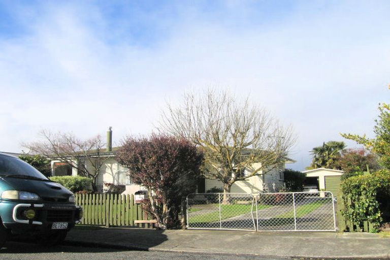 Photo of property in 5 Dover Road, Flaxmere, Hastings, 4120