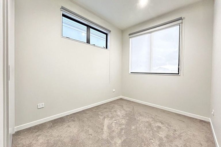Photo of property in 24 Porowha Road, Westgate, Auckland, 0814