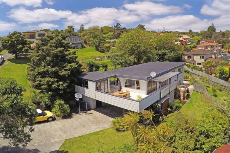 Photo of property in 119 Browns Bay Road, Browns Bay, Auckland, 0630