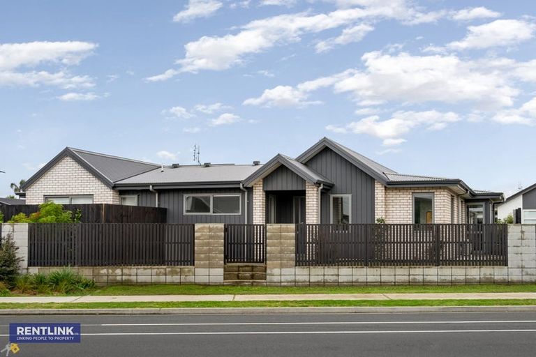 Photo of property in 6 Salers Lane, Papamoa, 3118