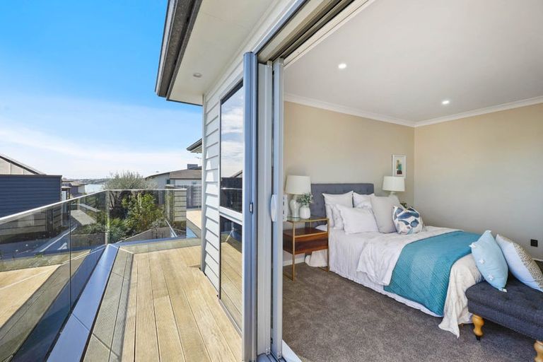 Photo of property in 41 Compass Way, Half Moon Bay, Auckland, 2012
