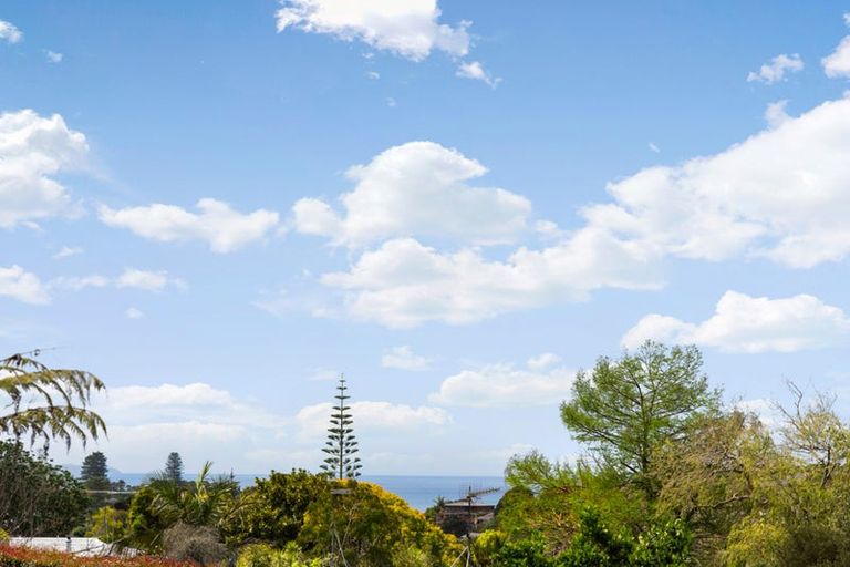 Photo of property in 29 Hebron Road, Waiake, Auckland, 0630