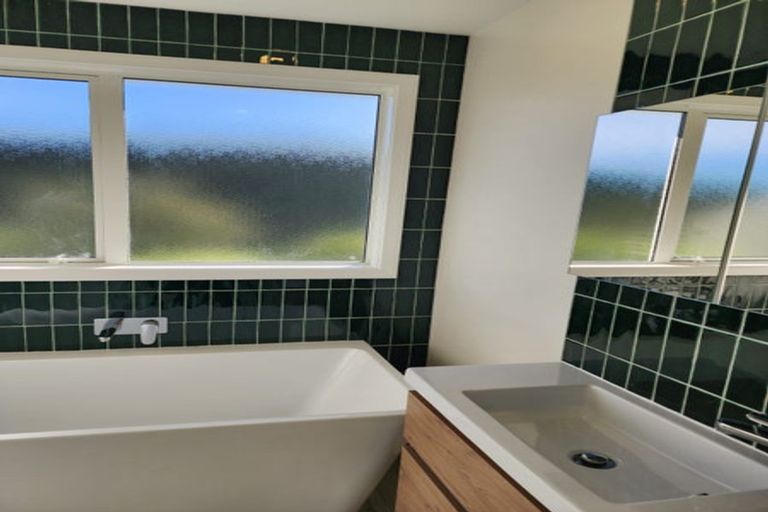 Photo of property in 2 View Road, Houghton Bay, Wellington, 6023