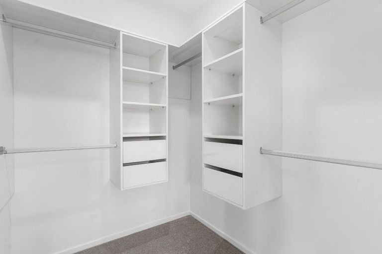 Photo of property in 7c Gladfield Lane, Te Atatu Peninsula, Auckland, 0610