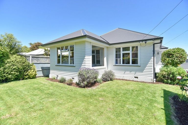 Photo of property in 119 Centaurus Road, Huntsbury, Christchurch, 8022