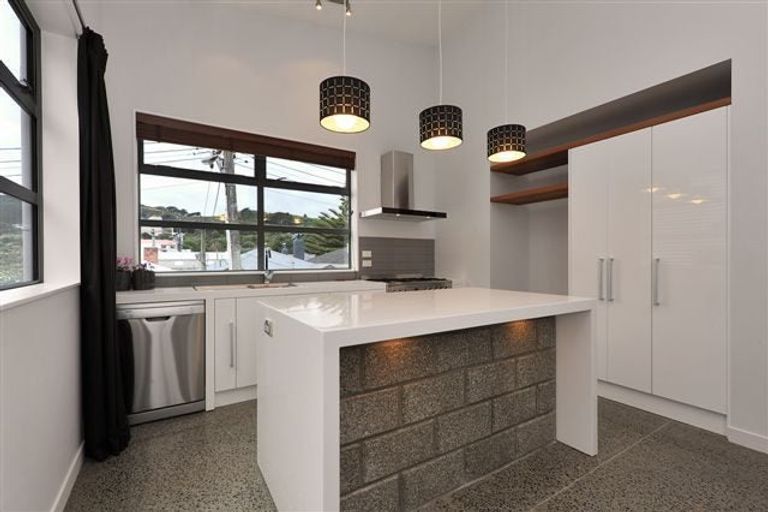 Photo of property in 20 Myrtle Crescent, Mount Cook, Wellington, 6021
