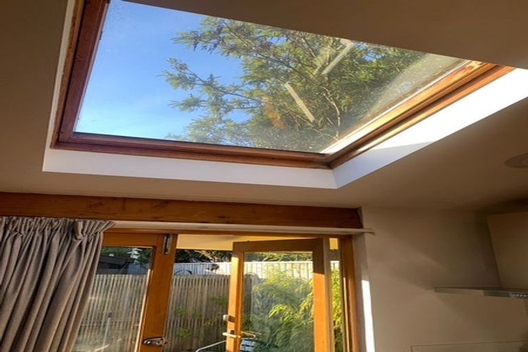 Photo of property in 9 Regent Street, Newtown, Wellington, 6021