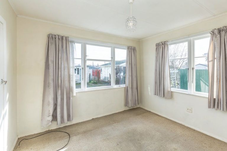 Photo of property in 9 Jones Place, Masterton, 5810