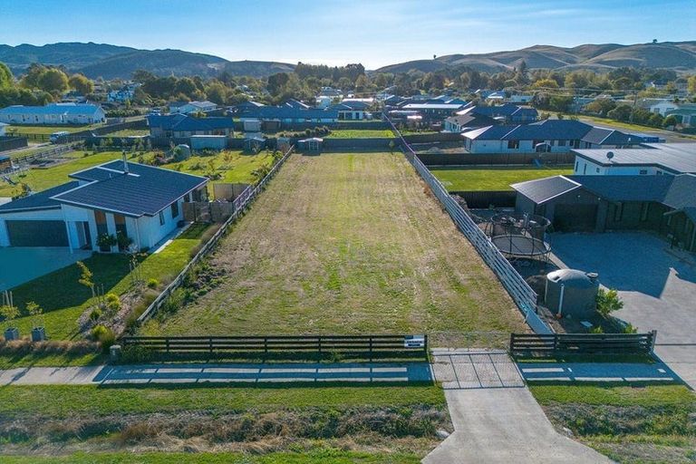 Photo of property in 6 White Road, Otane, 4202