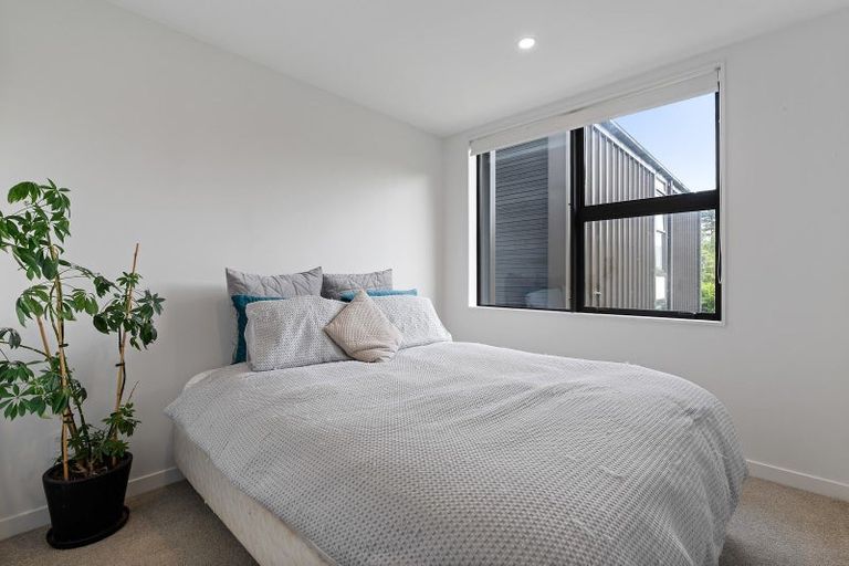 Photo of property in 35 Rua Kai Way, Brooklyn, Wellington, 6021