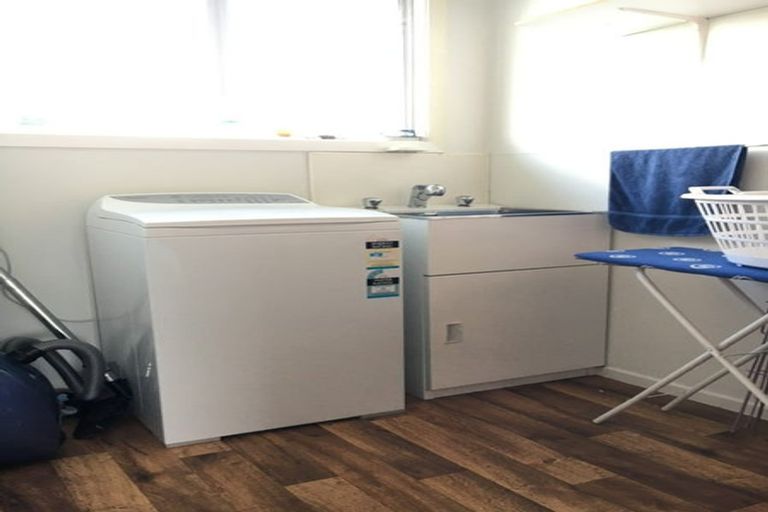 Photo of property in 119a Pioneer Road, Moturoa, New Plymouth, 4310