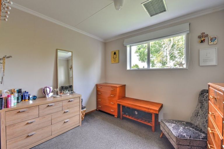 Photo of property in 70 Walker Crescent, East Gore, Gore, 9710