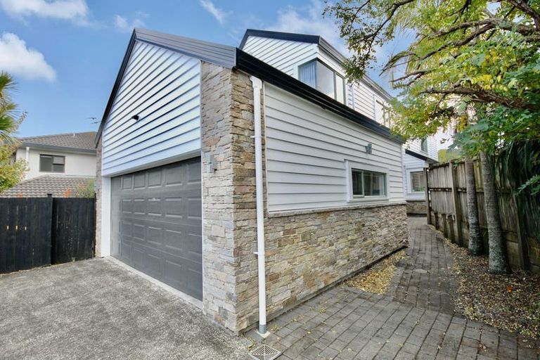 Photo of property in 4a Kennedy Avenue, Forrest Hill, Auckland, 0620