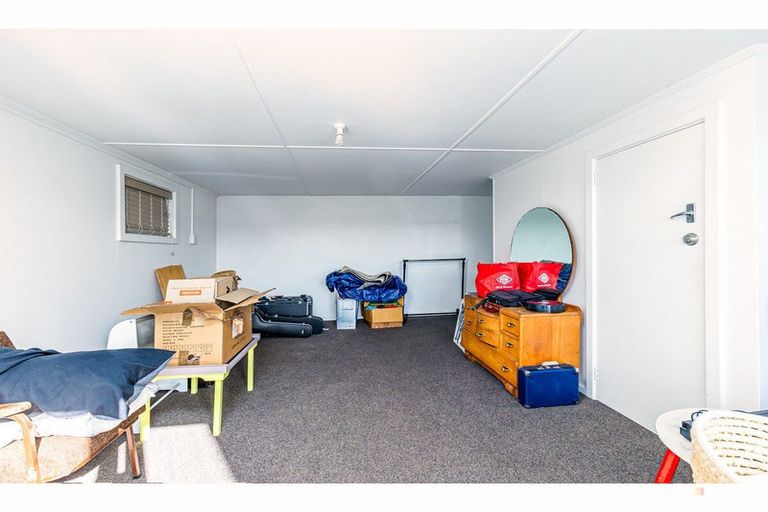 Photo of property in 17 Nelson Terrace, Seaview, Timaru, 7910