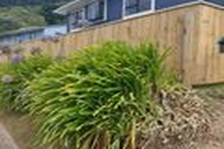 Photo of property in 7 Westra View, Tawa, Wellington, 5028