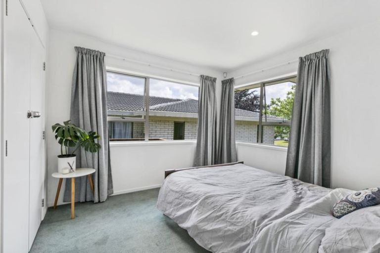 Photo of property in 32 Rushgreen Avenue, Pahurehure, Papakura, 2113